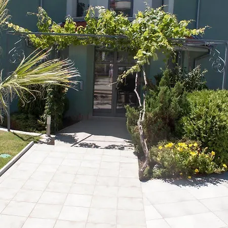 Aparthotel Gardenia Vacation Settlement 3*